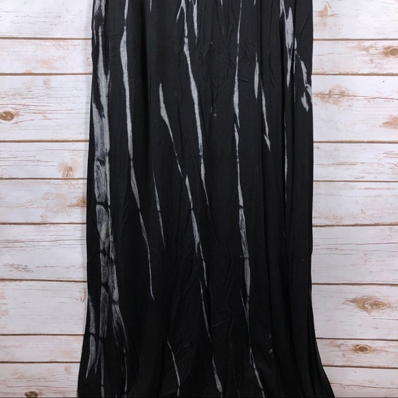 Mona B black white tie dye cut out back maxi dress - Picture 3 of 8